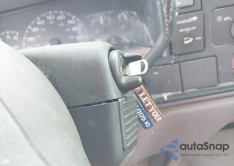 1998 Chevrolet C1500 Fleetside W/T z USA, uszkodzony, nr VIN 1GCEC14W1WZ279013